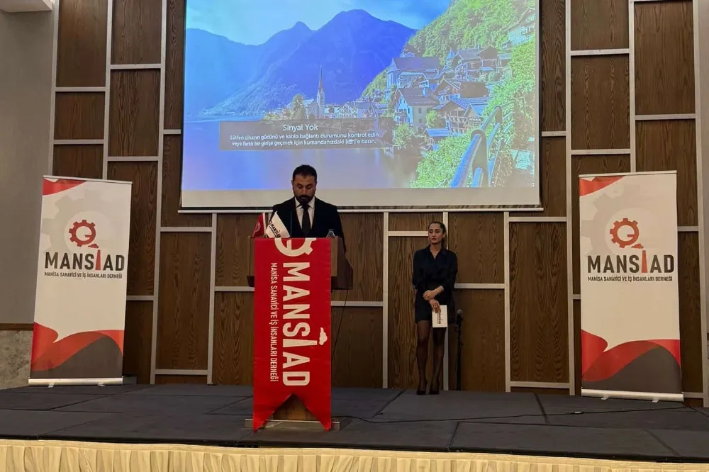 Cumhuriyet Coşkusu MANSİAD Balosunda Zirve Yaptı