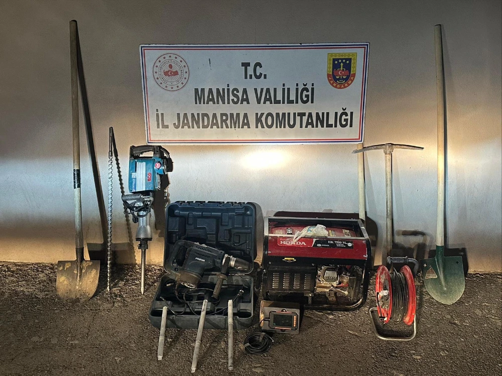 Akhisar’da İzinsiz Kazıya Jandarma Baskını
